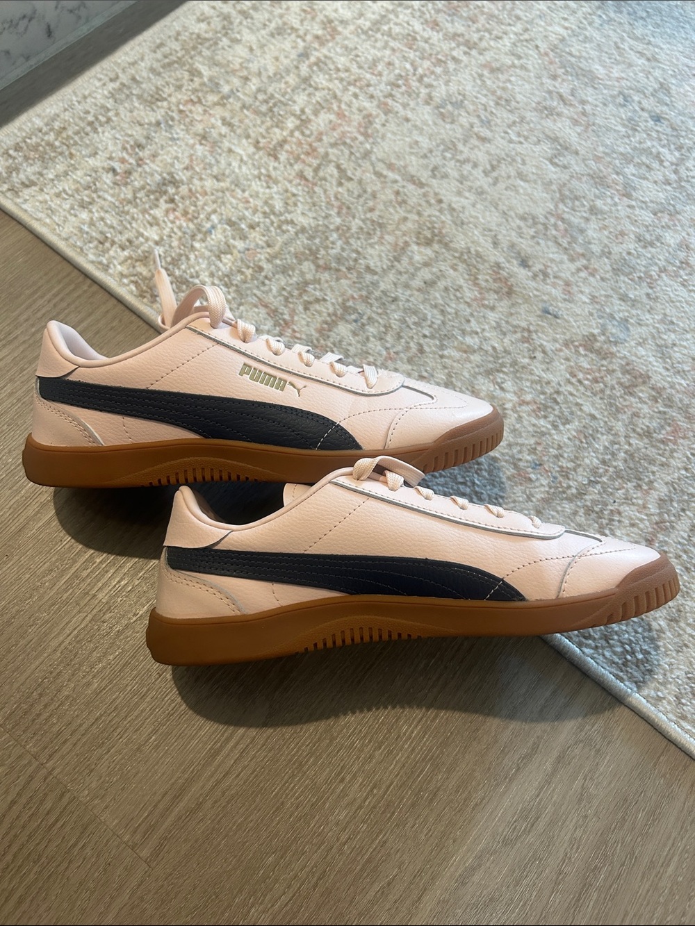 Puma Women's Light Pink with Navy Detail Sneakers with Gum Sole - Picture 3 of 5